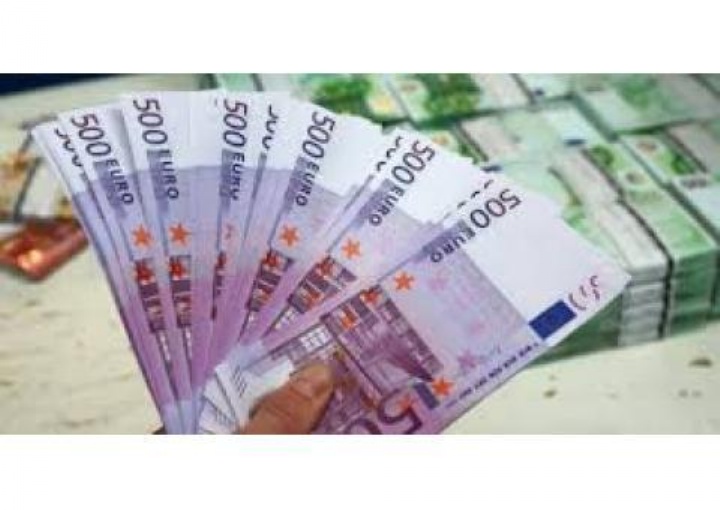 Hej, letar du efter ett lån? VI FINANSIERAR FÖLJAN Hej, letar du efter ett lån? VI FINANSIERAR FÖLJAN