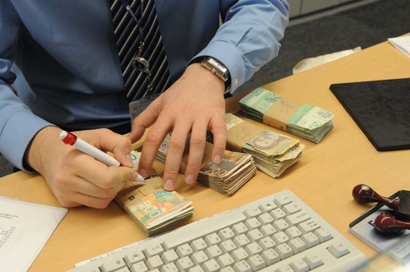 Finansiell hjälp (Lån och investering) Finansiell hjälp (Lån och investering)