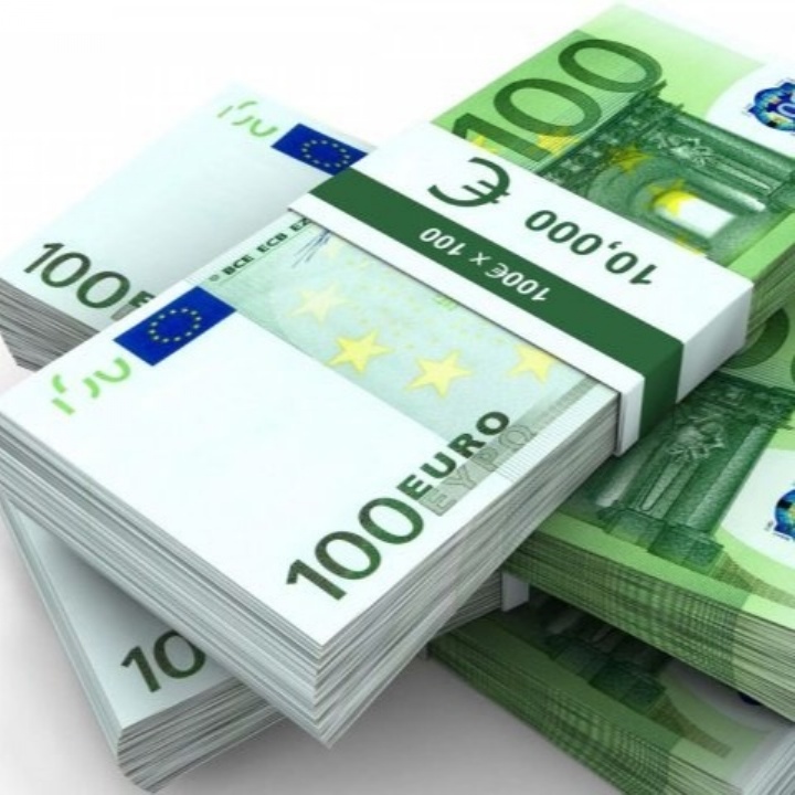 DIN FINANSIELLE BESLUTNING PÅ 48 HOURS DIN FINANSIELLE BESLUTNING PÅ 48 HOURS